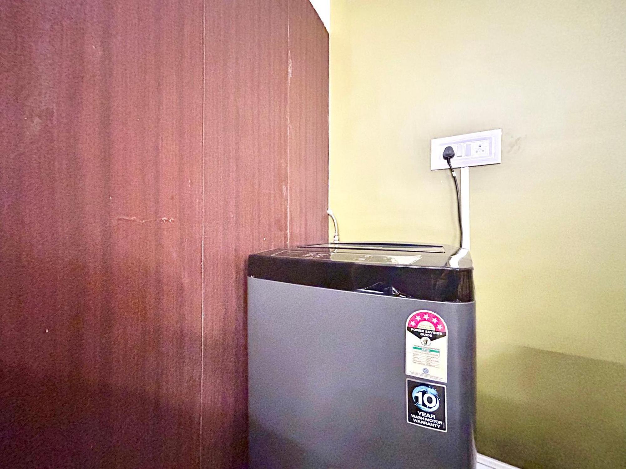 Cozy 2Bhk Apt Near Ruby Hospital & Em Bypass Kolkata Exterior photo