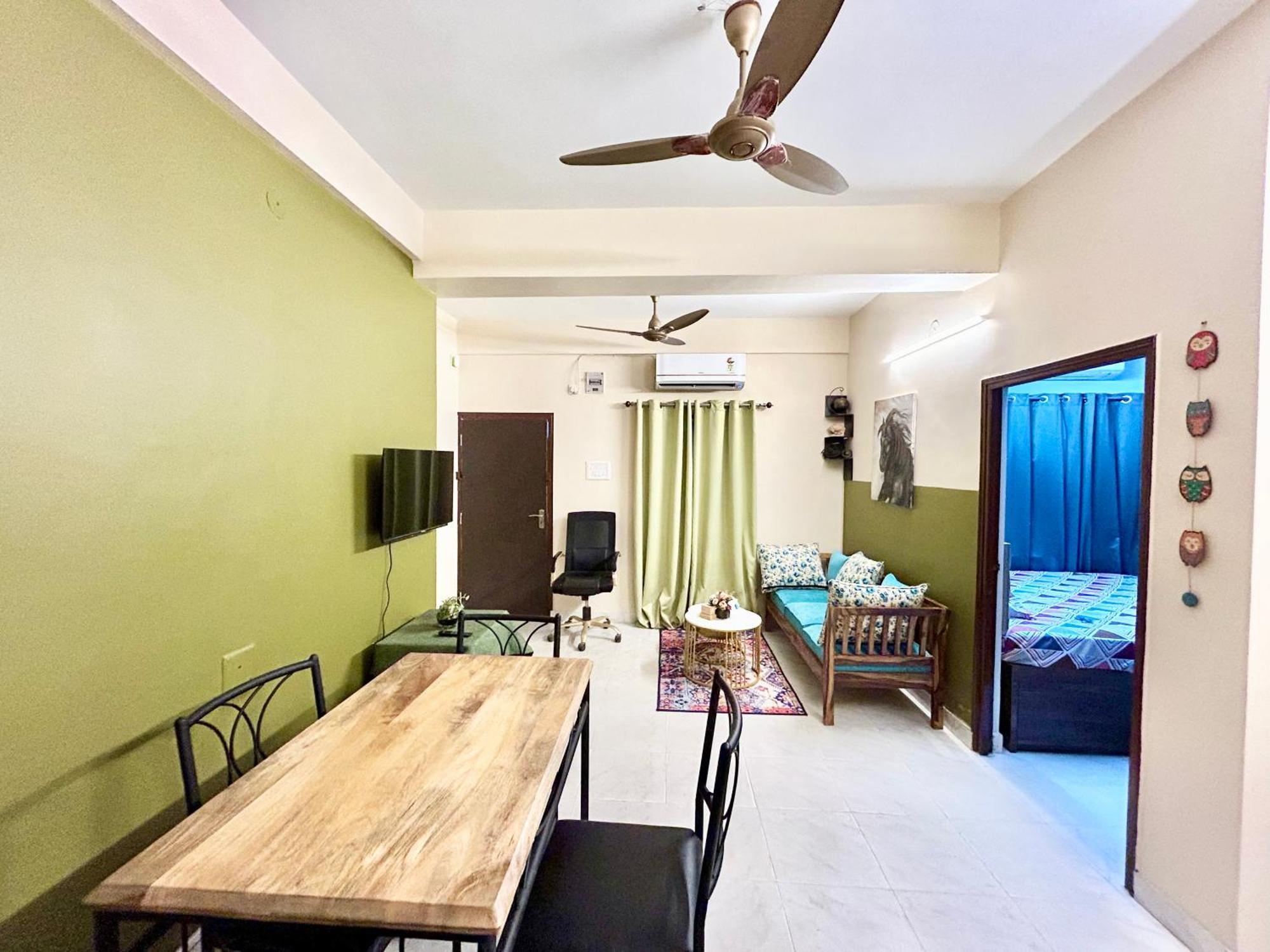 Cozy 2Bhk Apt Near Ruby Hospital & Em Bypass Kolkata Exterior photo
